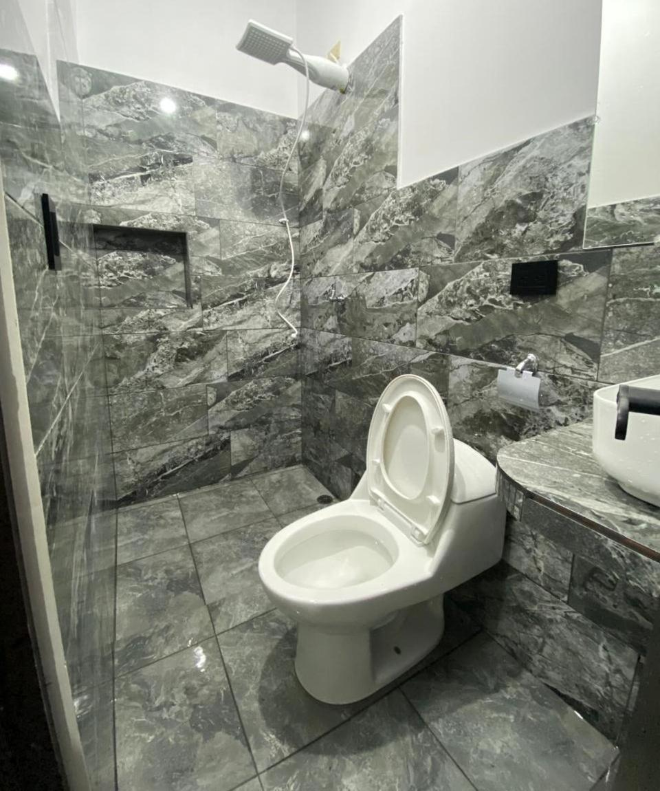 La Casa D Juan Apartman Puerto Baquerizo Moreno Kültér fotó